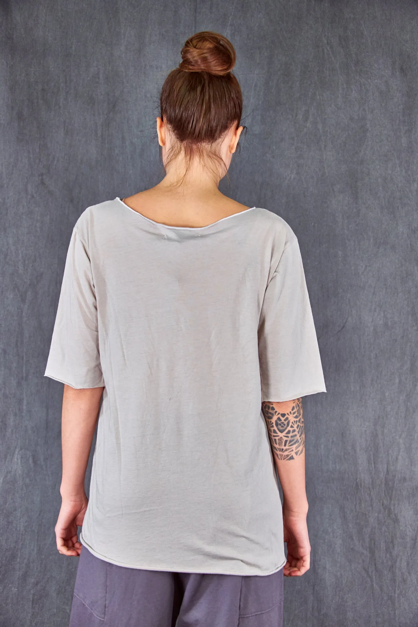 1569 Simple Layer Tee-Natural/Dove-U