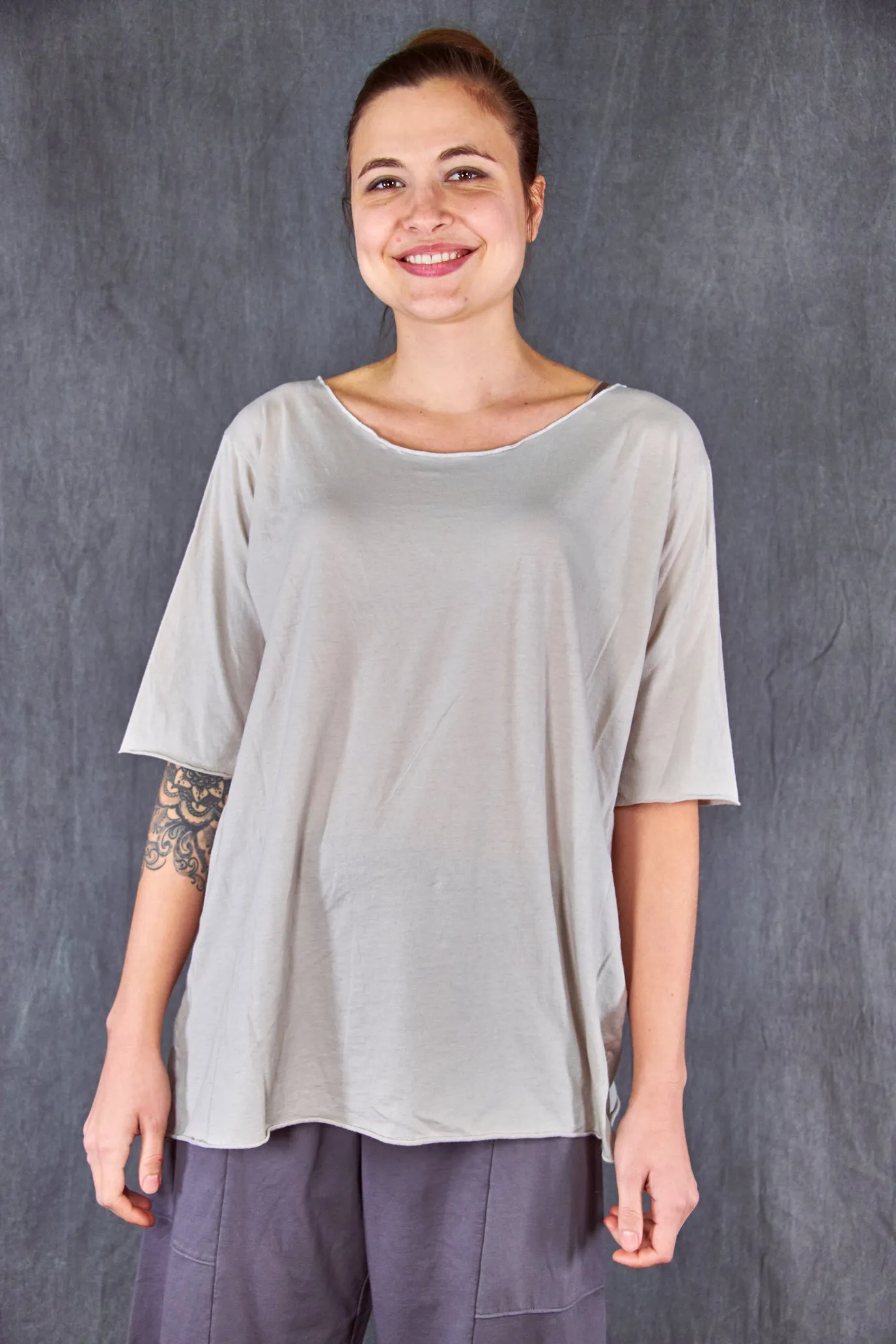 1569 Simple Layer Tee-Natural/Dove-U