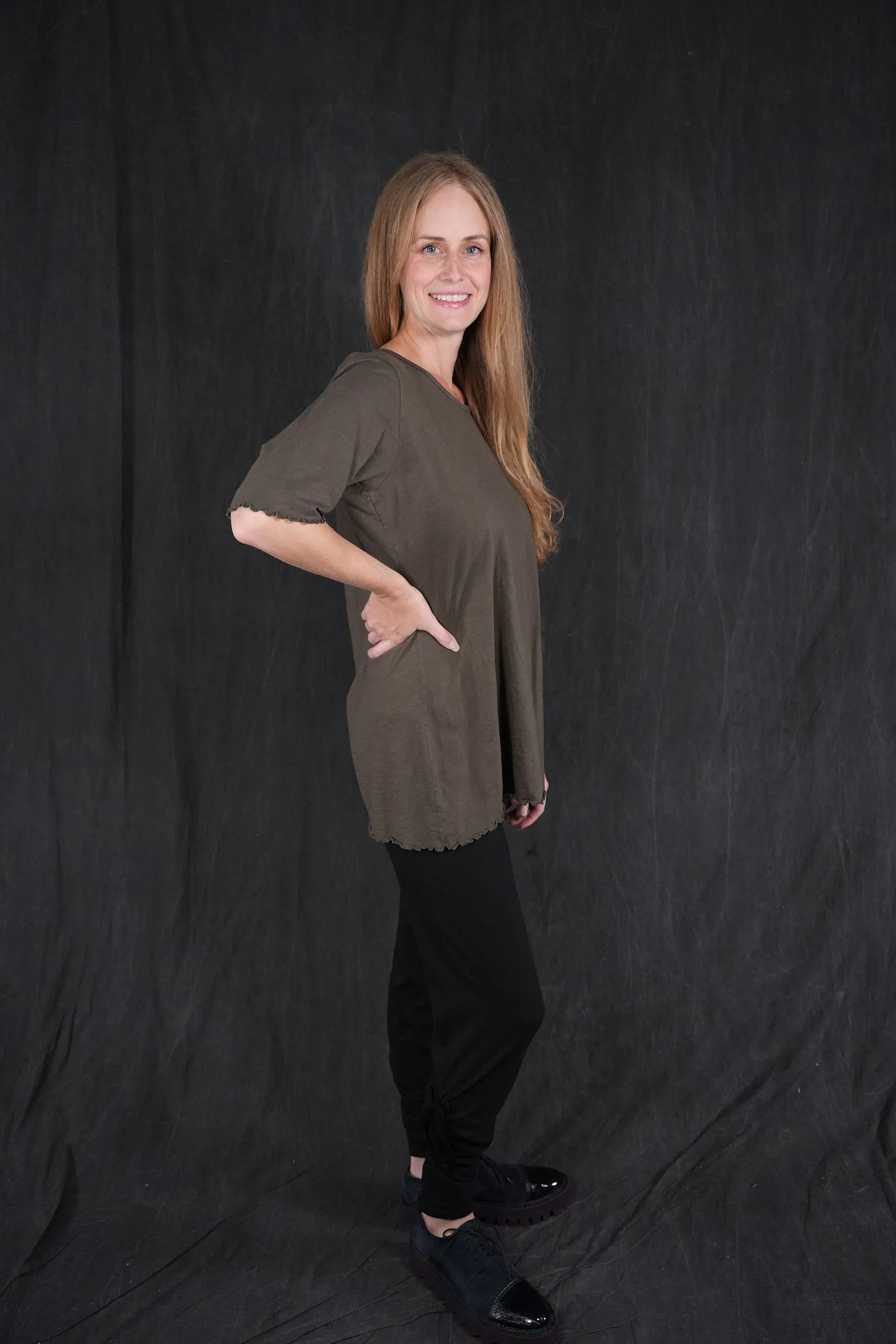 1600 Simple Tee Ground-U