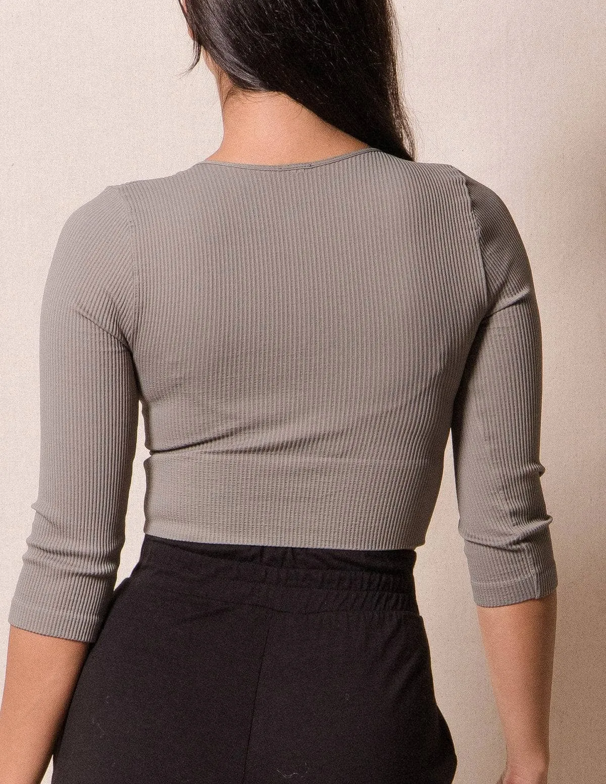 Control Fit Ribbed 3/4 Sleeve Crop Top