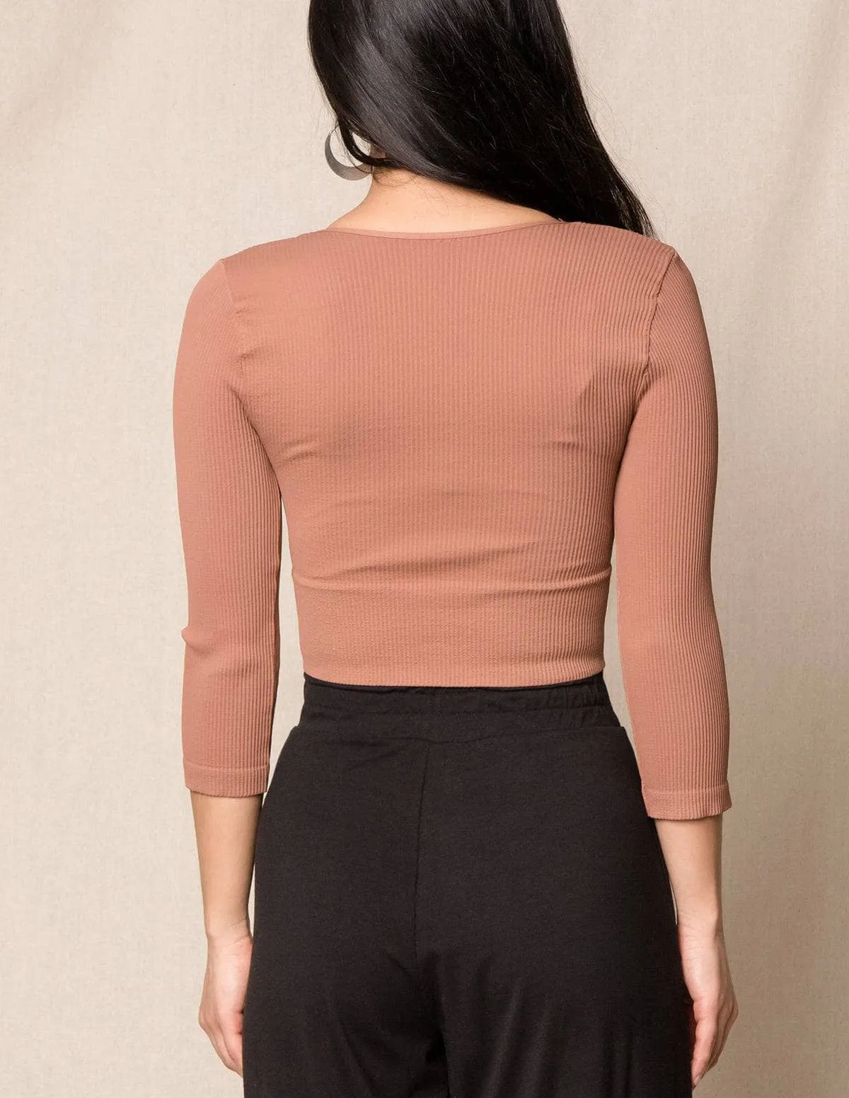 Control Fit Ribbed 3/4 Sleeve Crop Top