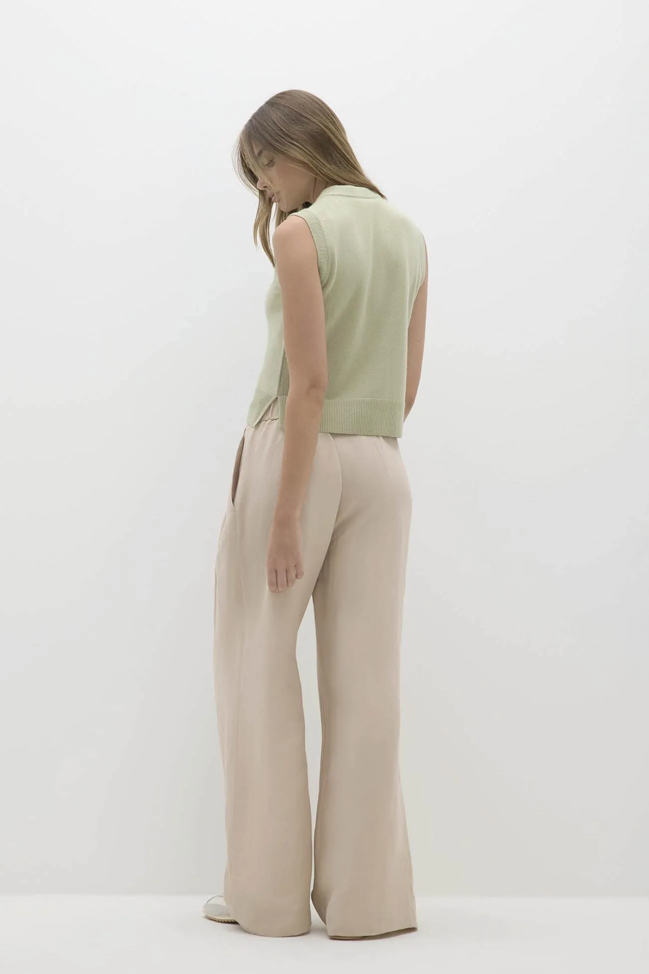 EMMALINE BUTTON-UP CASHMERE SWEATER VEST