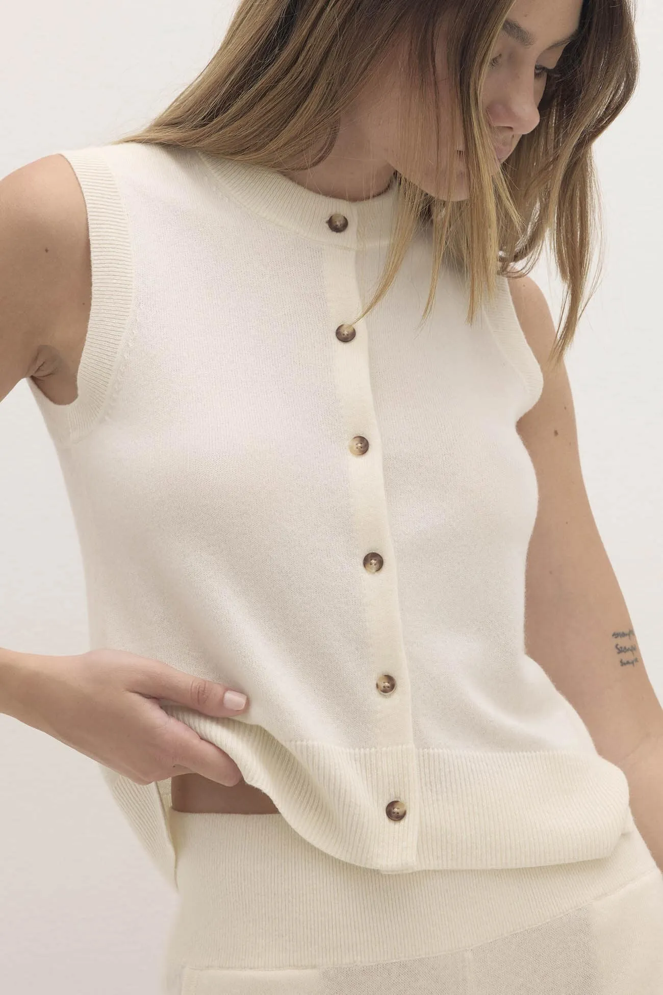 EMMALINE BUTTON-UP CASHMERE SWEATER VEST