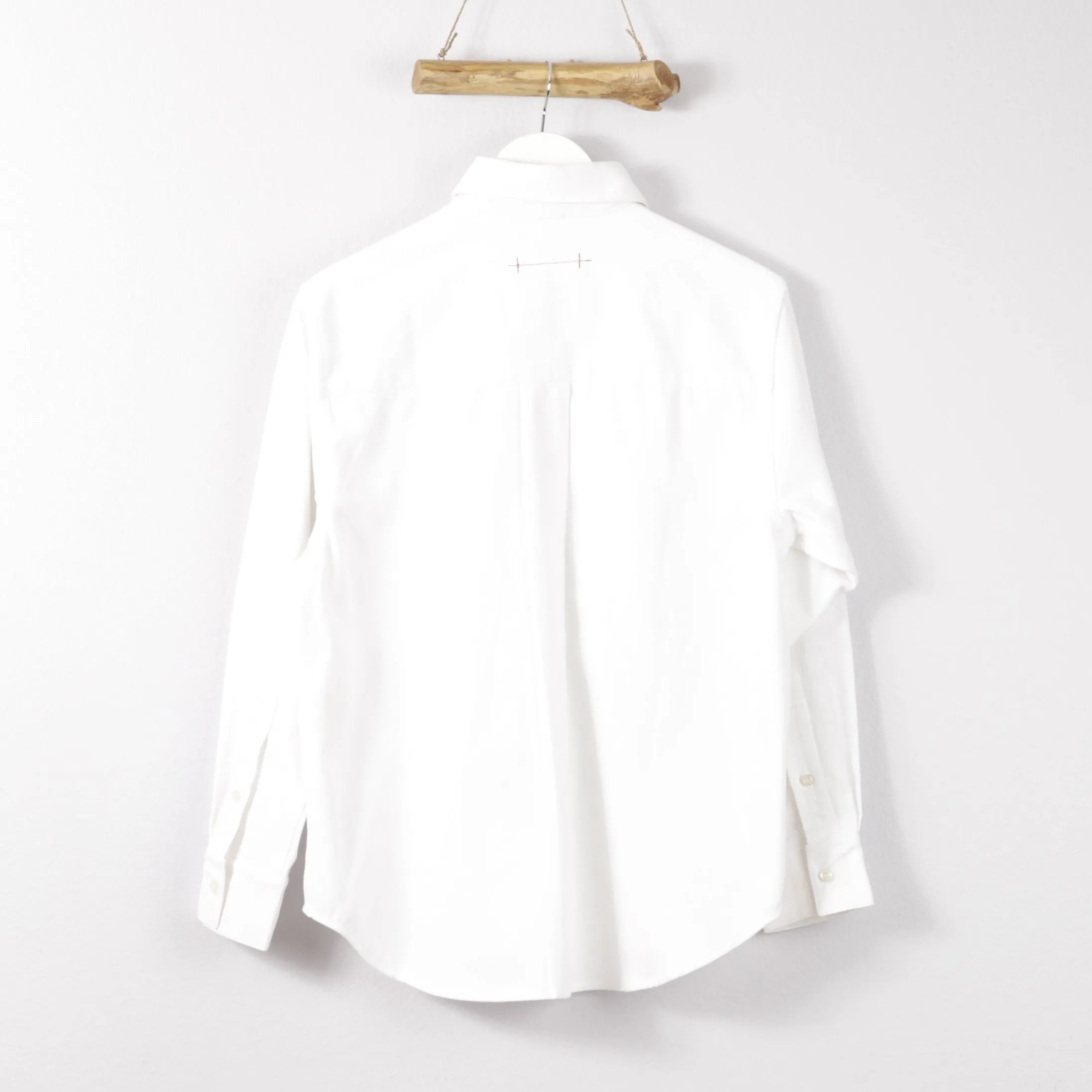 Familia Embroidery Shirt