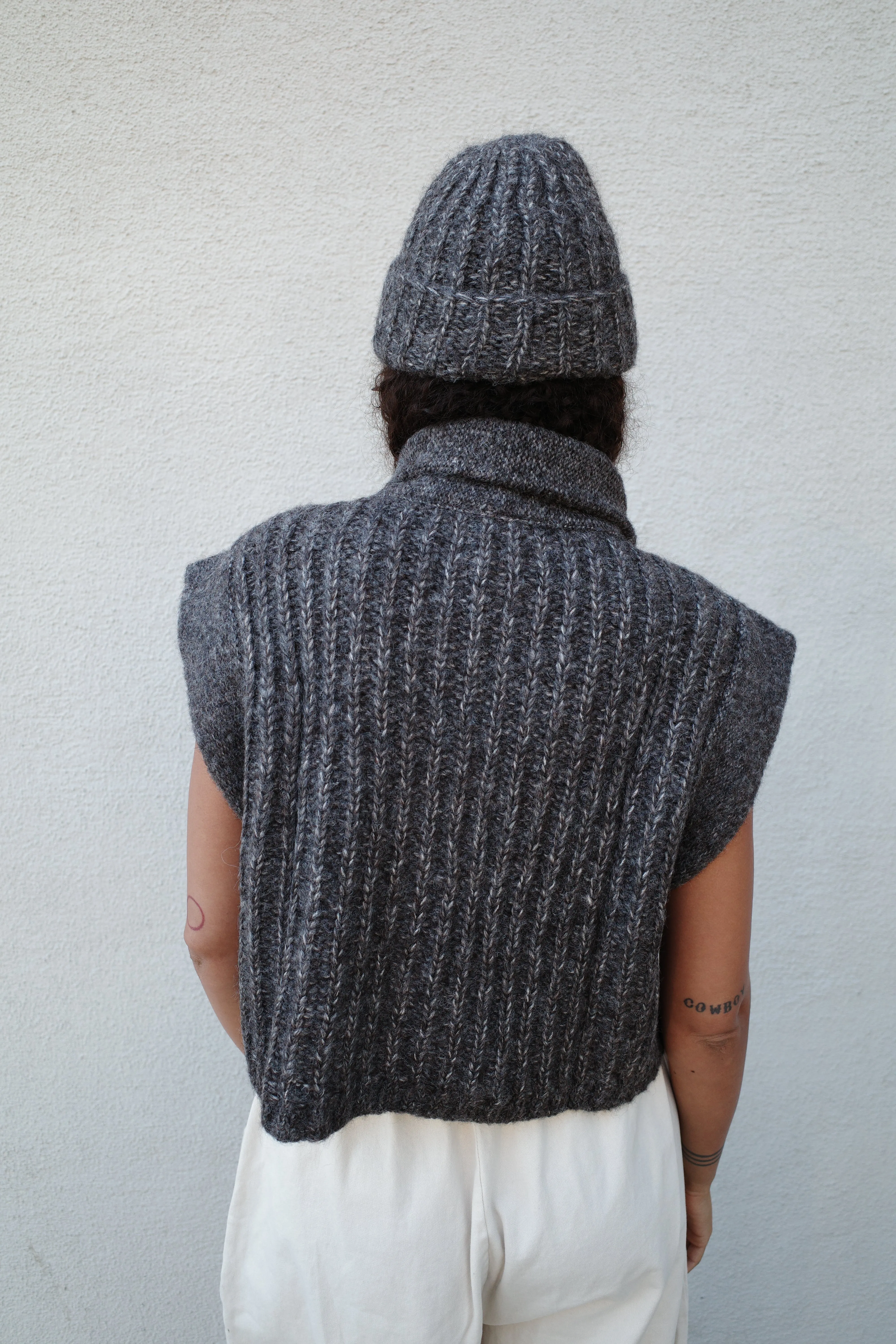 Isobel Vest - Charcoal