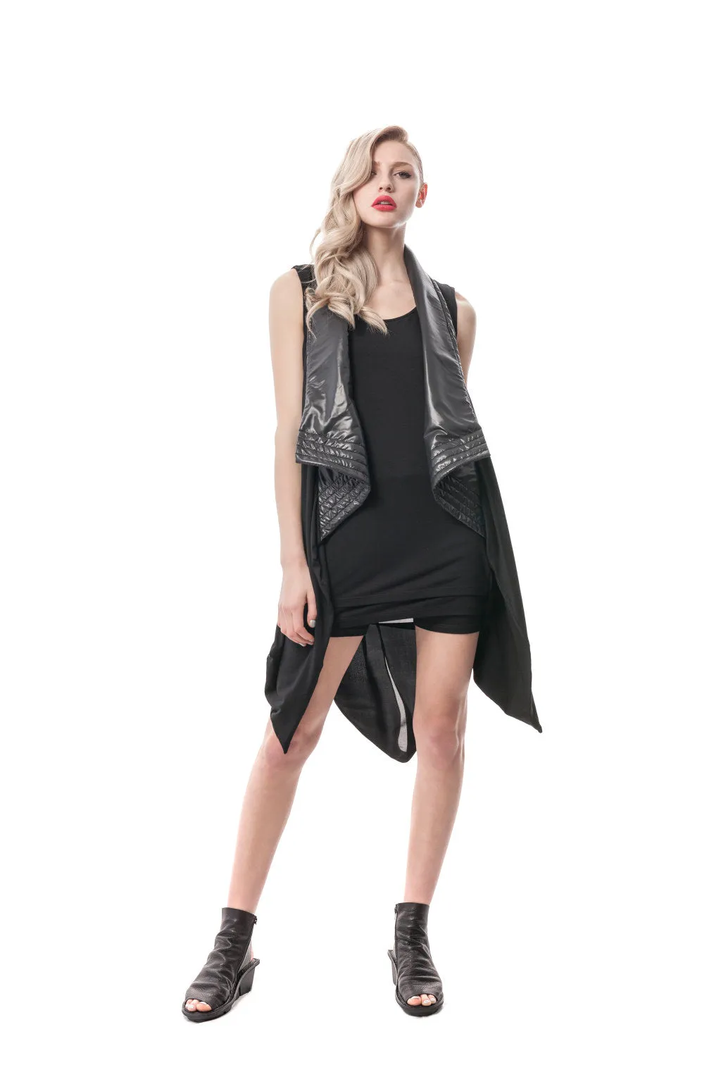 Keshi  Vest
