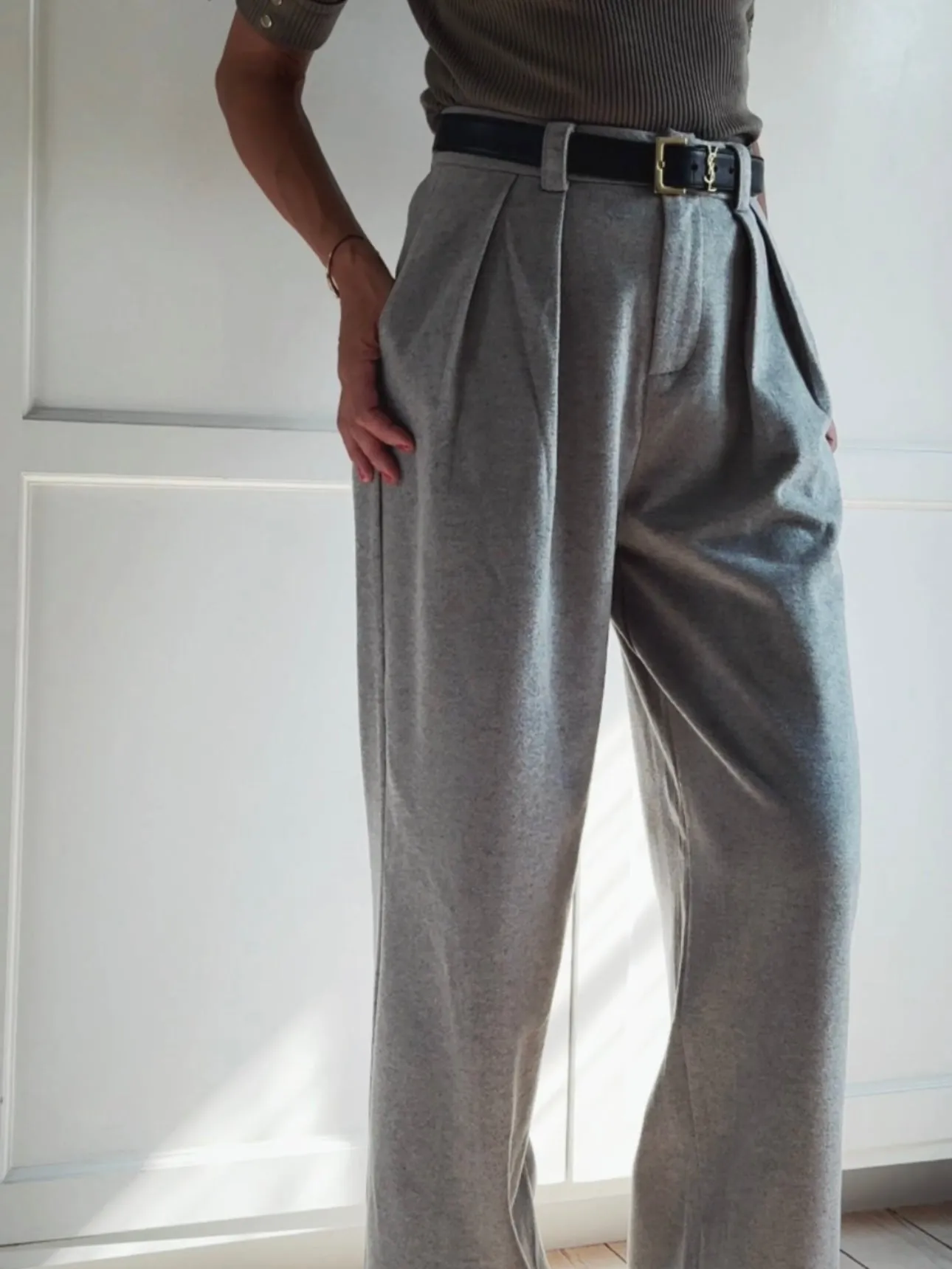 LOOSE PANTS - LIGHT GREY