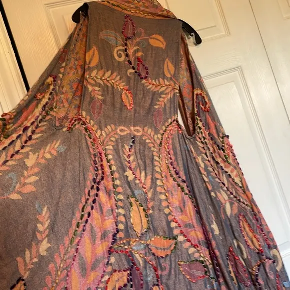 Raj Rose Vest thick stitch embroidery bold pattern boho contemporary breezy vest