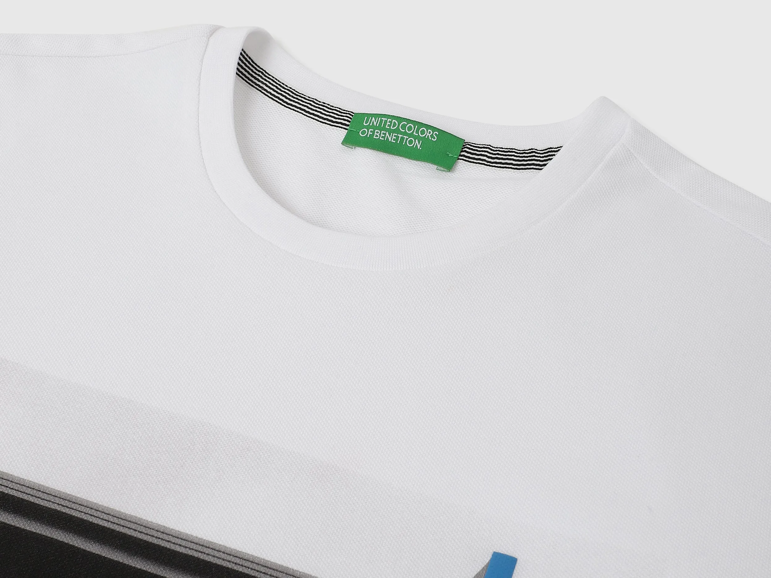 Regular Fit Crew Neck Graphic T-Shirt