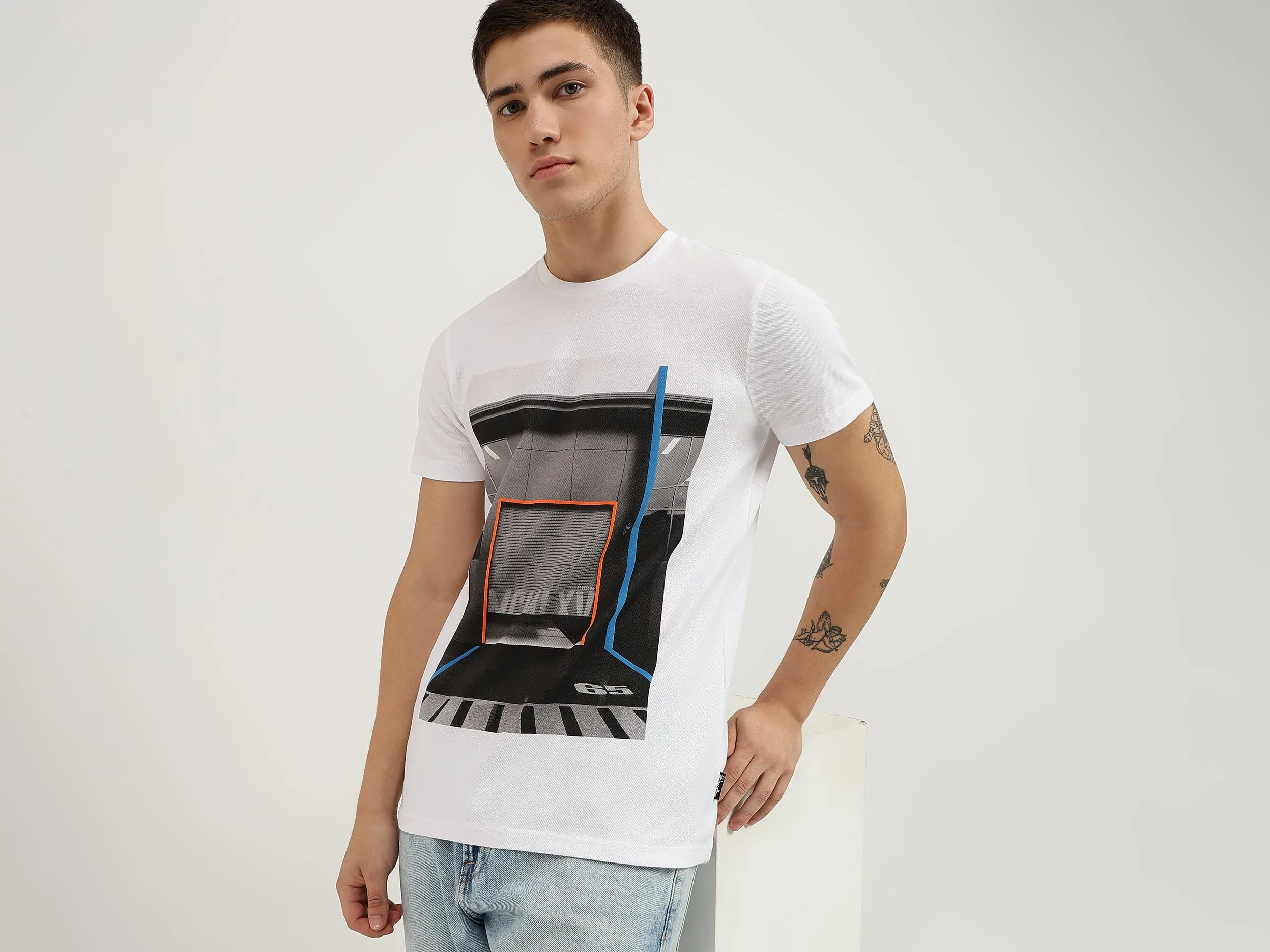 Regular Fit Crew Neck Graphic T-Shirt