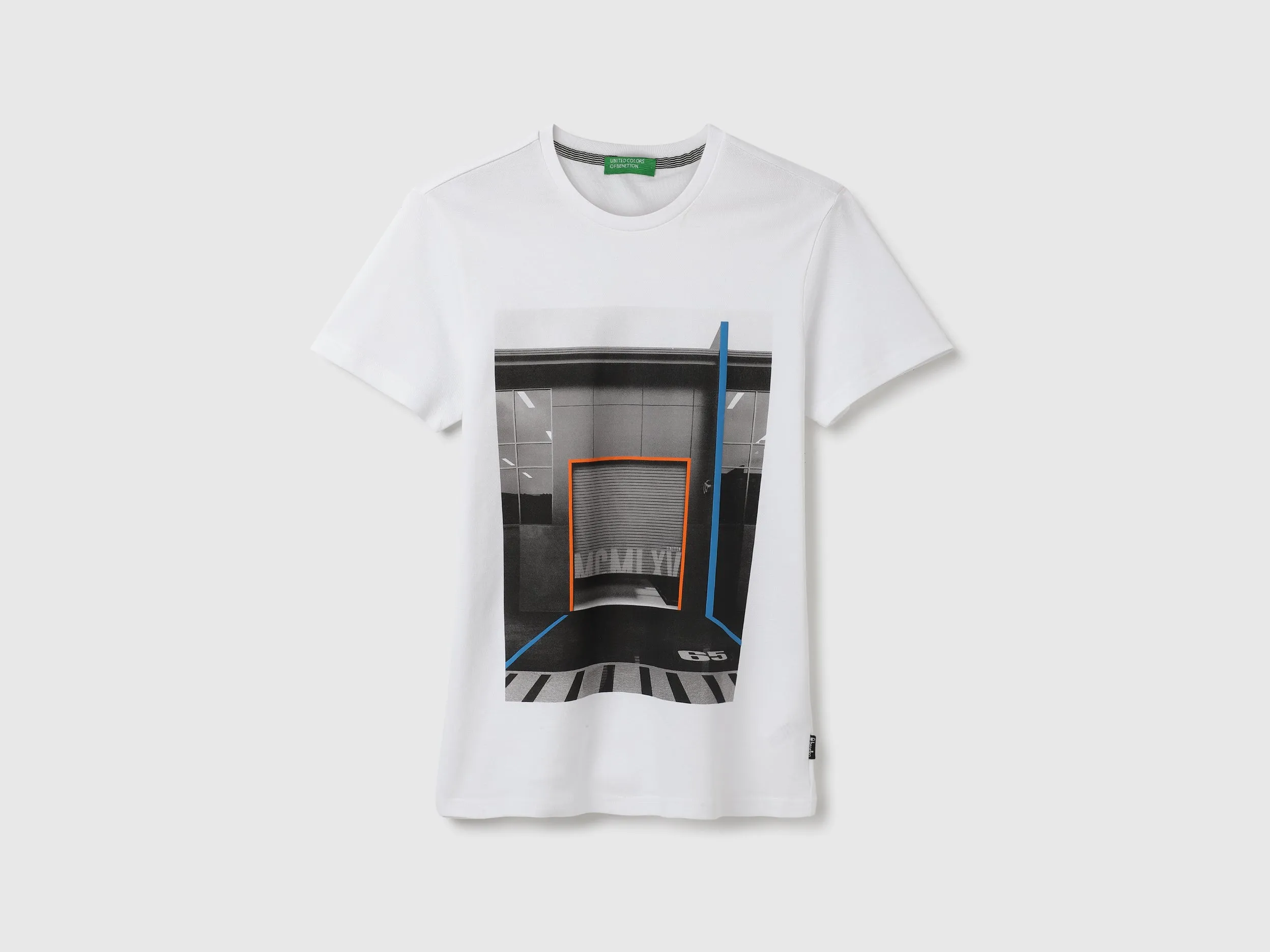 Regular Fit Crew Neck Graphic T-Shirt
