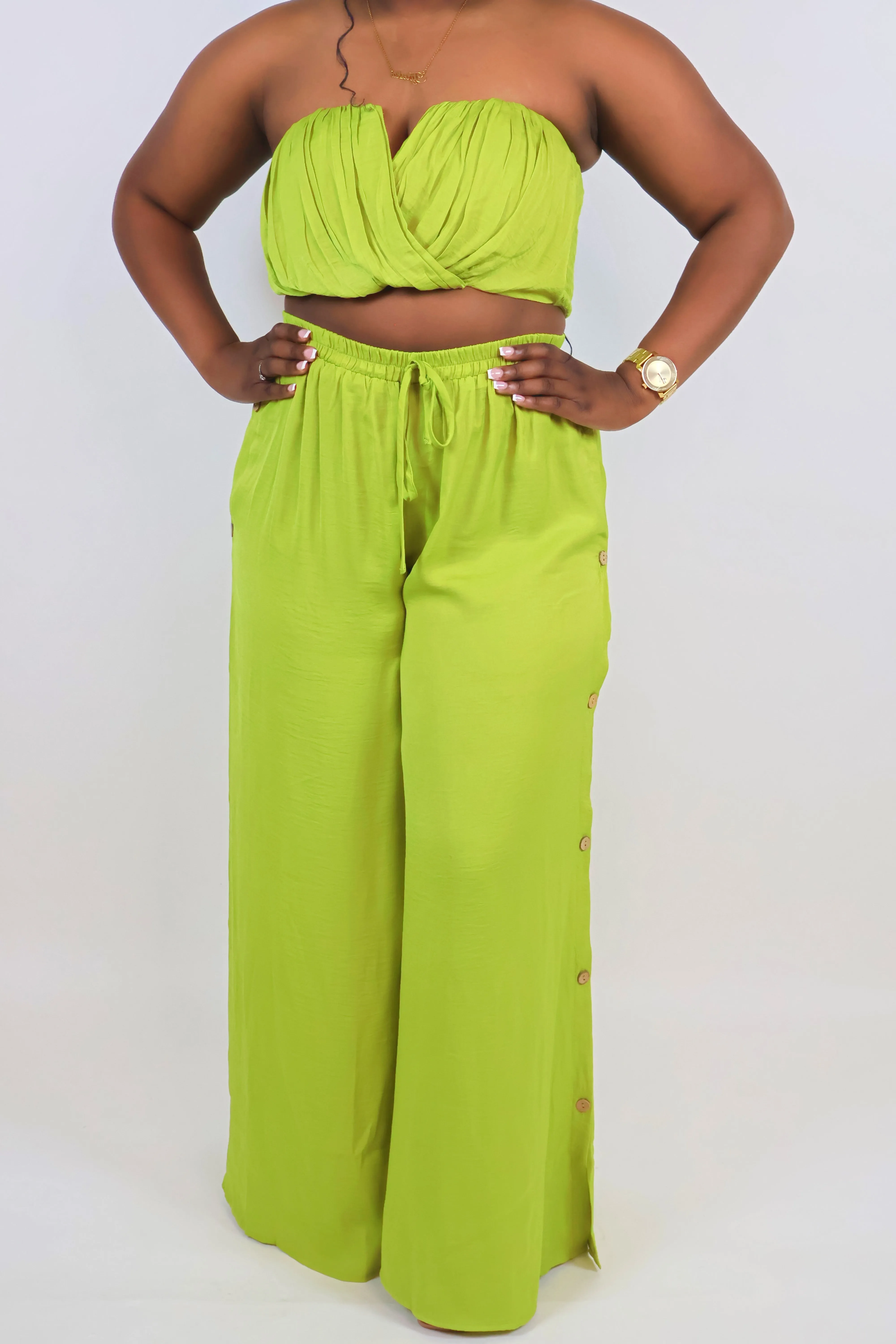 UNTOUCHABLE TWO PIECE SET- LIME GREEN