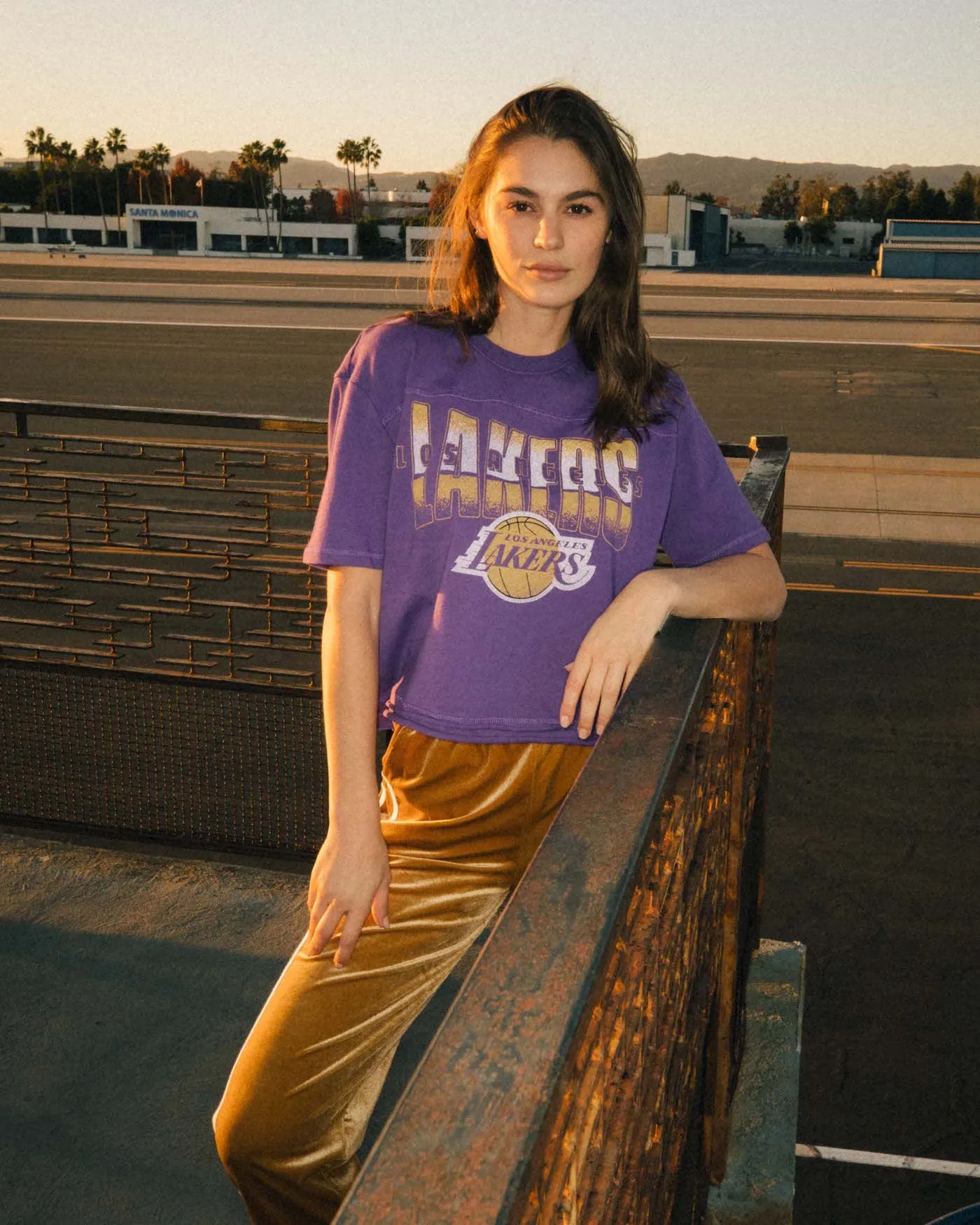 Women's Lakers Courtside Cropped Tee