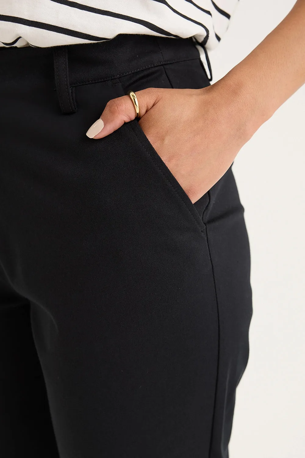 Yarra Trail Classic Chino YTWN8972
